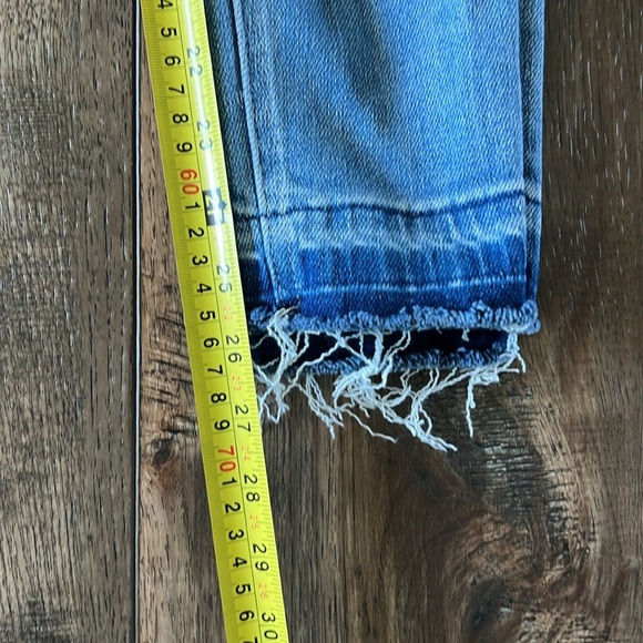 Vervet Women’s Skinny Jeans Denim Light Wash Raw Hem Size 29 - Picture 10 of 10